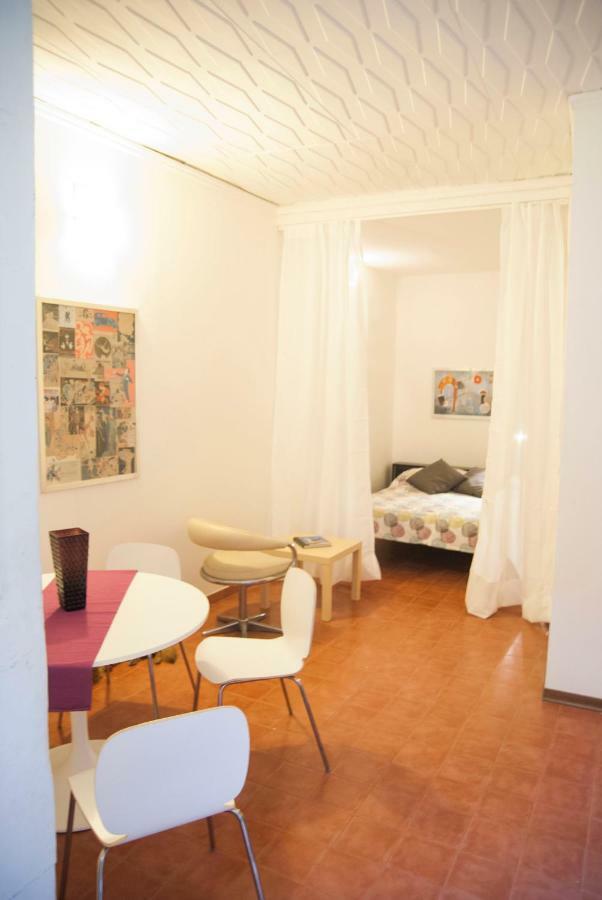 Cla & Ale Apartment Catania Bagian luar foto