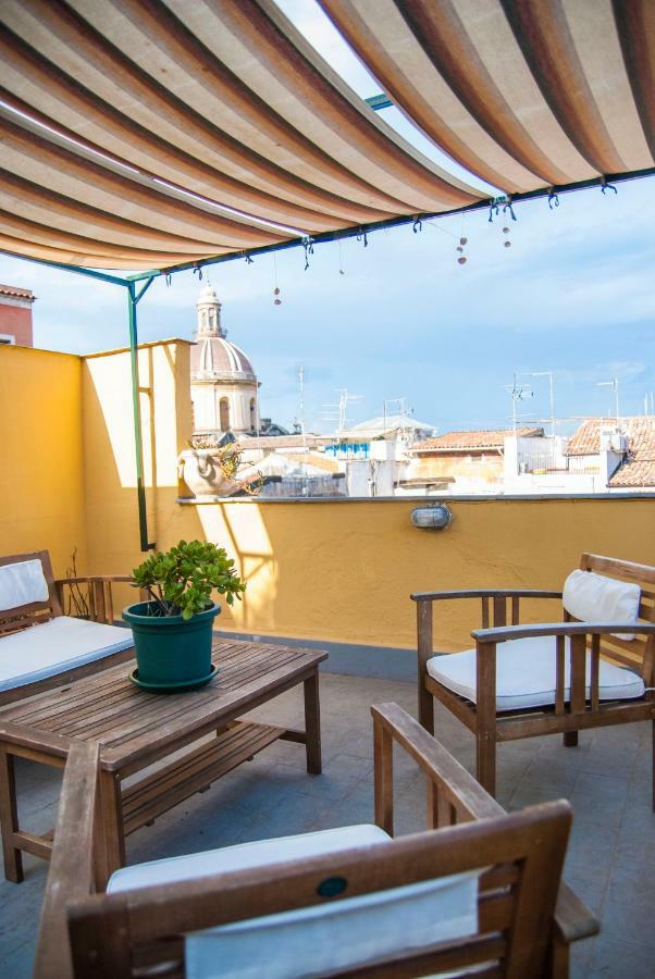 Cla & Ale Apartment Catania Bagian luar foto